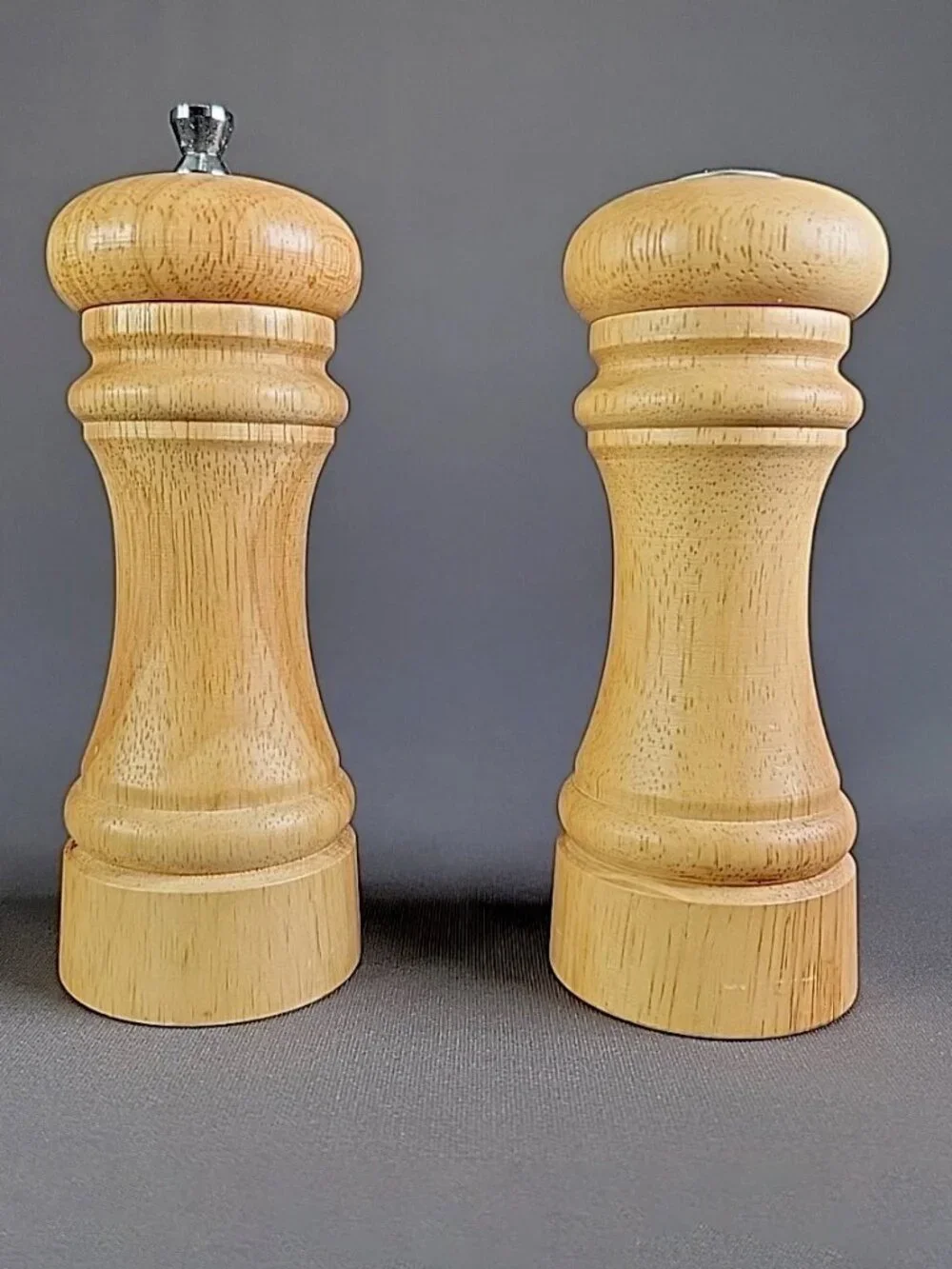 Mr. Dudley Solid Wood Pepper Grinder Mill & Salt Shaker 6” Light Oak Color VTG